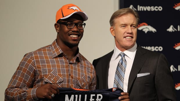 elway_millergettyid113276869.jpg